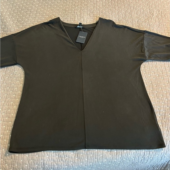 Lucky Brand Women’s Black V-Neck Blouse Size Large - Picture 3 of 6